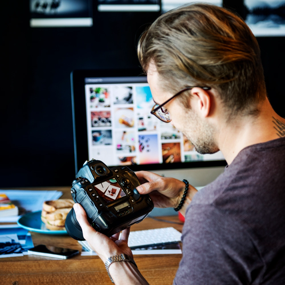 How to Effectively Use Video Content in Brand Designing